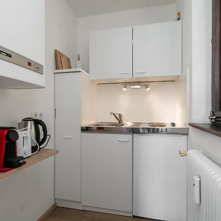 Tiny Kitz Studio